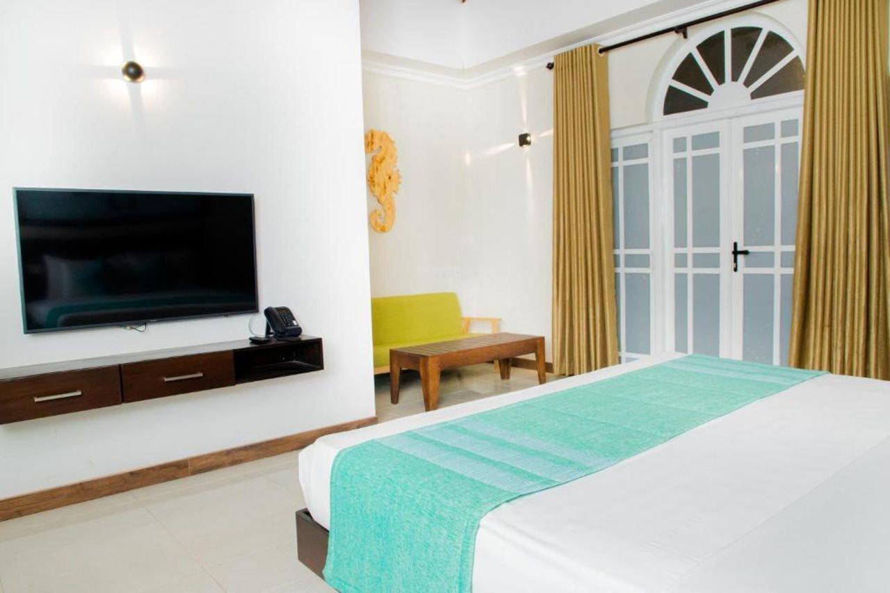 Seahorse Beach Resort Kalpitiya Buitenkant foto